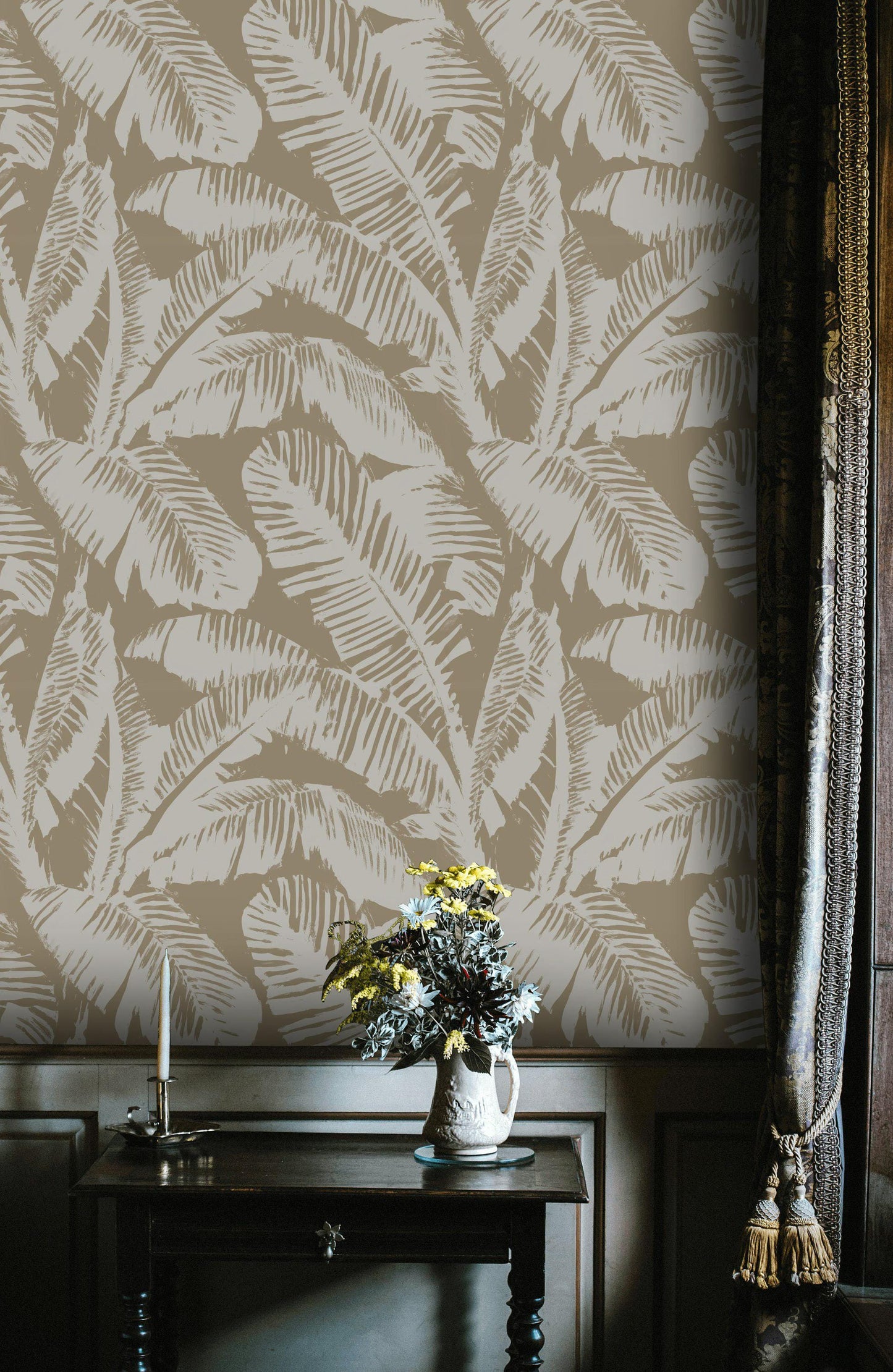 Minimalist Palm Leaf Wallpaper | Neutral Tropical Wall Mural | Beige Botanical Peel and Stick Decor